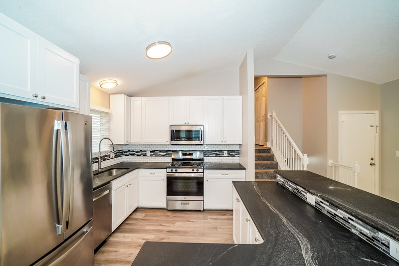 2,715/Mo, 4581 Dungannon Dr Grove City, OH 43123 Kitchen View