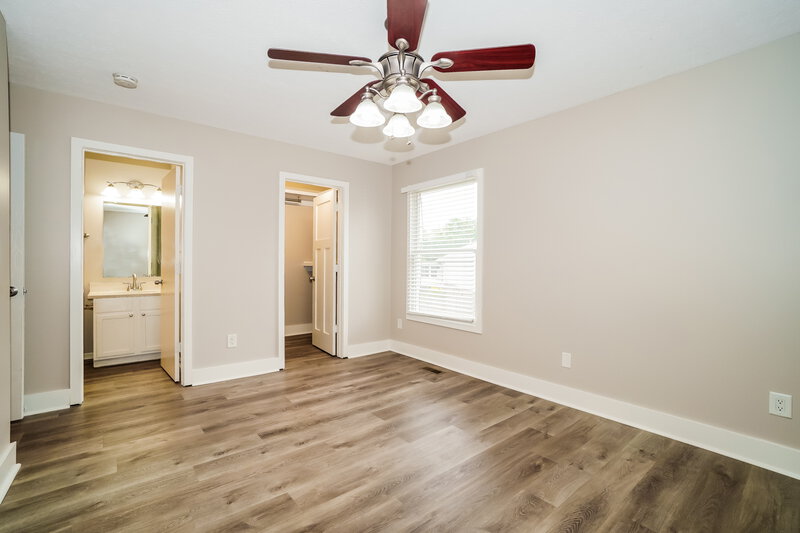 2,715/Mo, 4581 Dungannon Dr Grove City, OH 43123 Main Bedroom View 2