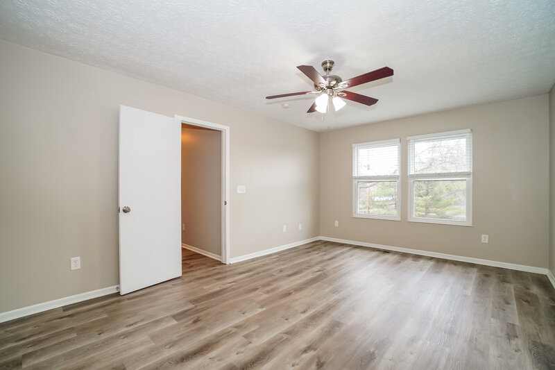 2,605/Mo, 5601 High Arbor Dr Galloway, OH 43119 Main Bedroom View