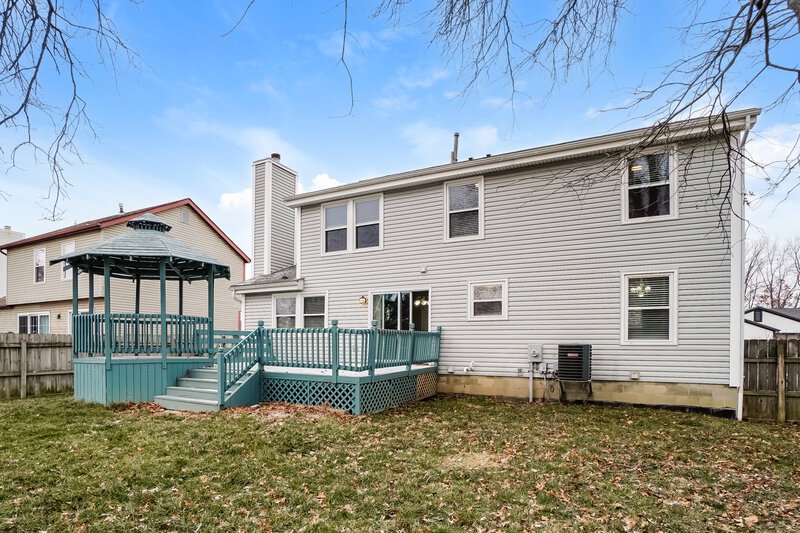 2,605/Mo, 5601 High Arbor Dr Galloway, OH 43119 Rear View 2