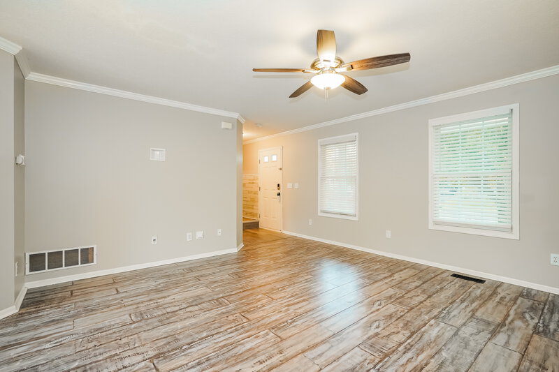 2,235/Mo, 5525 Boucher Dr Orient, OH 43146 Living Room View 2