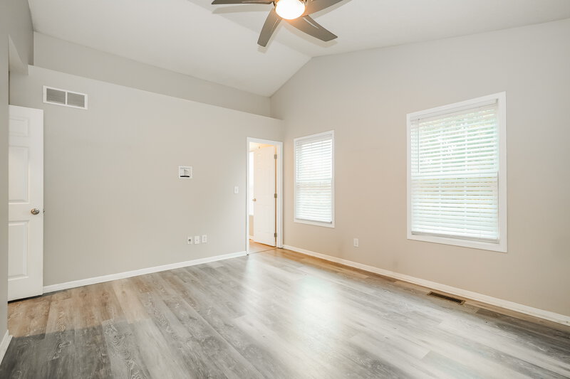 2,235/Mo, 5525 Boucher Dr Orient, OH 43146 Main Bedroom View 2