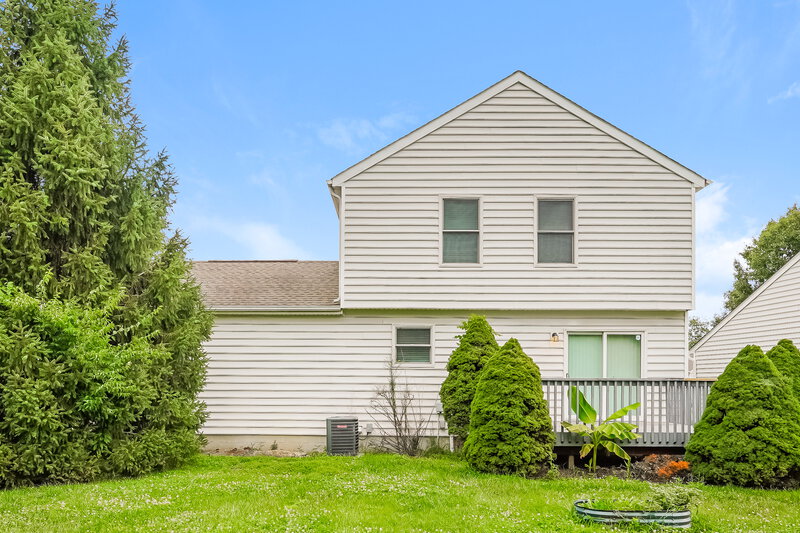2,235/Mo, 5525 Boucher Dr Orient, OH 43146 Rear View
