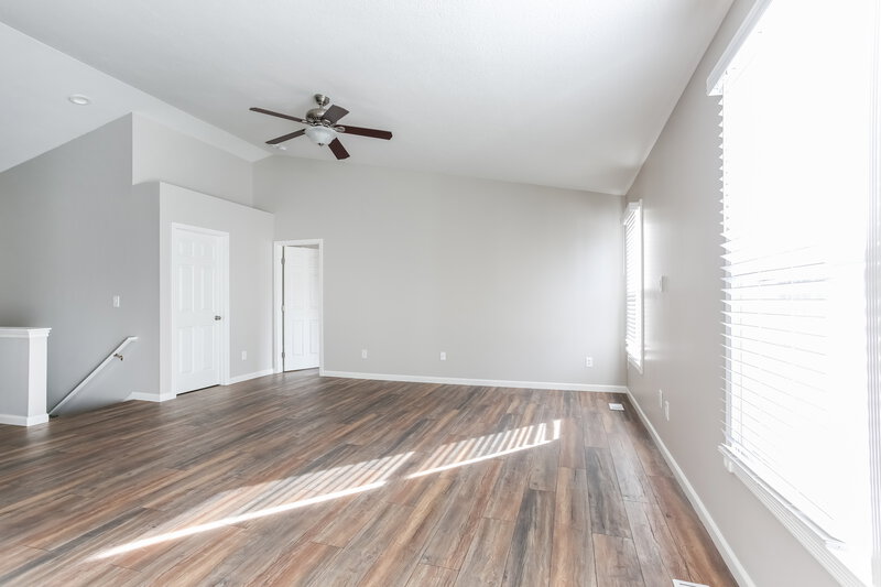 2,970/Mo, 1807 Brandigen Ln Columbus, OH 43228 Living Room View