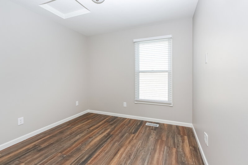 2,970/Mo, 1807 Brandigen Ln Columbus, OH 43228 Bedroom View 2