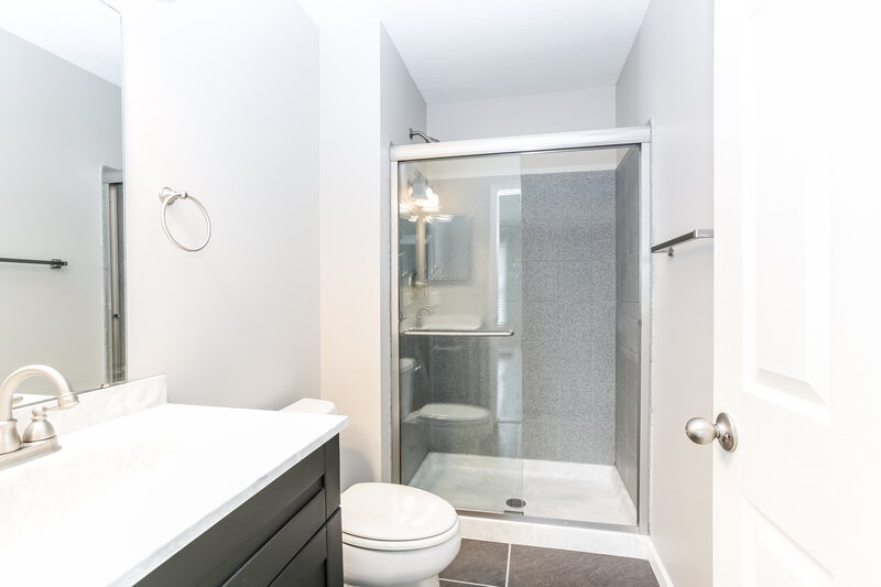2,970/Mo, 1807 Brandigen Ln Columbus, OH 43228 Bathroom View