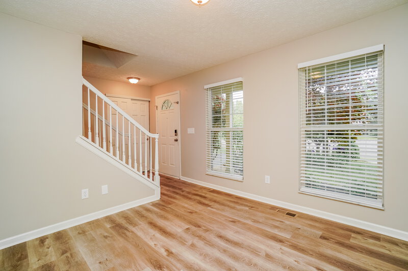 2,500/Mo, 781 Laile Ct Reynoldsburg, OH 43068 Dining Room View