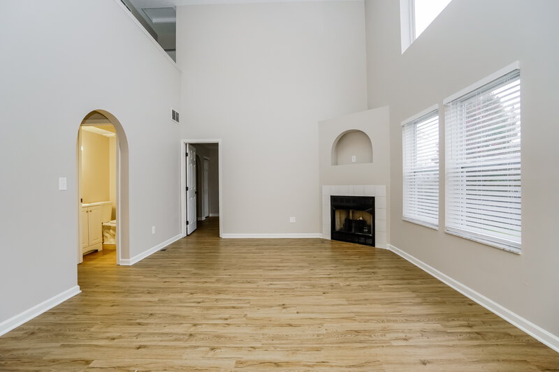 2,040/Mo, 7564 Braeburn Ct Blacklick, OH 43004 Living Room View