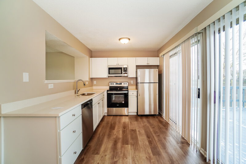 1,960/Mo, 5122 Springdale Blvd Hilliard, OH 43026 Kitchen View