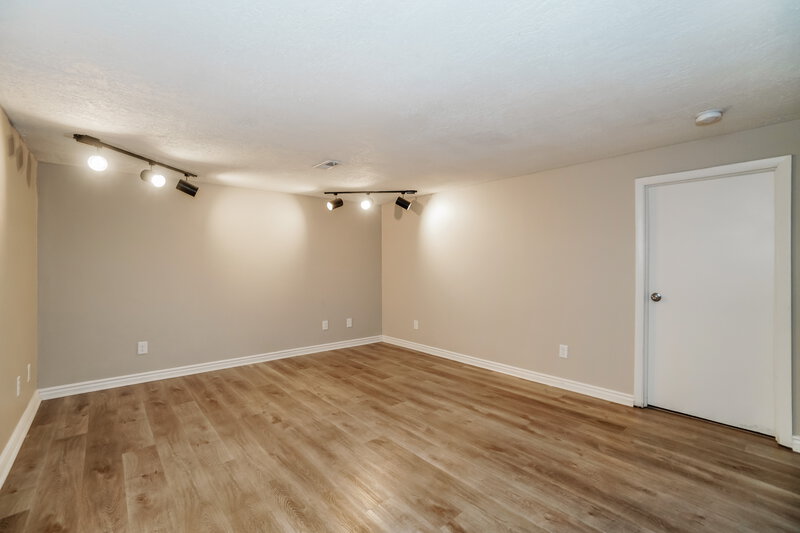 1,960/Mo, 5122 Springdale Blvd Hilliard, OH 43026 Bedroom View 2