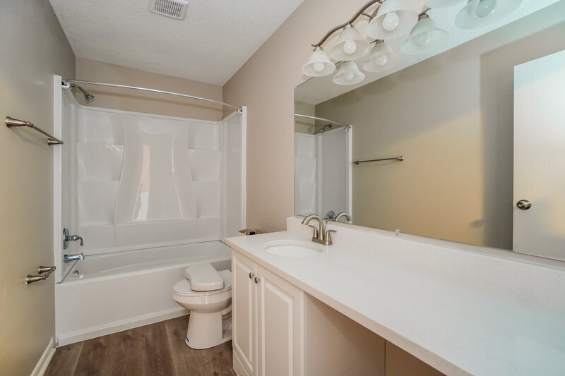 1,960/Mo, 5122 Springdale Blvd Hilliard, OH 43026 Bathroom View 2