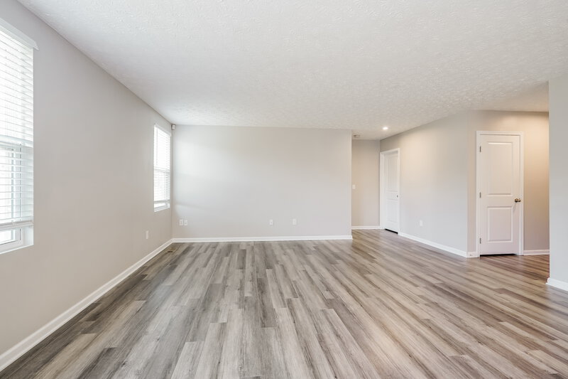 2,280/Mo, 1971 Lake Crest Dr Grove City, OH 43123 Living Room View 3