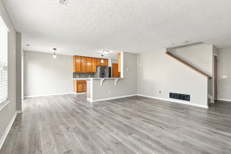 2,185/Mo, 6862 Spring Bloom Dr Canal Winchester, OH 43110 Living Room View 2