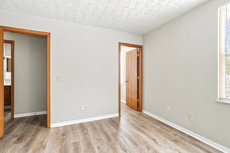 2,185/Mo, 6862 Spring Bloom Dr Canal Winchester, OH 43110 Primary Bedroom View 2