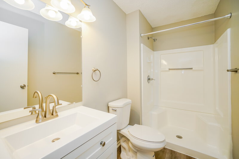 2,555/Mo, 4906 Crockett Dr Hilliard, OH 43026 Main Bathroom View