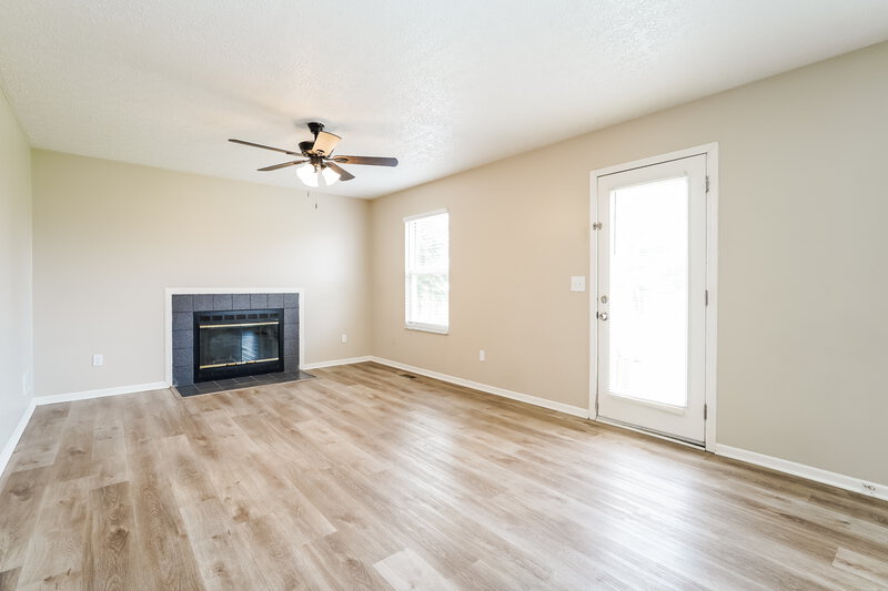 2,195/Mo, 129 Glengary Dr Delaware, OH 43015 Living Room View 2