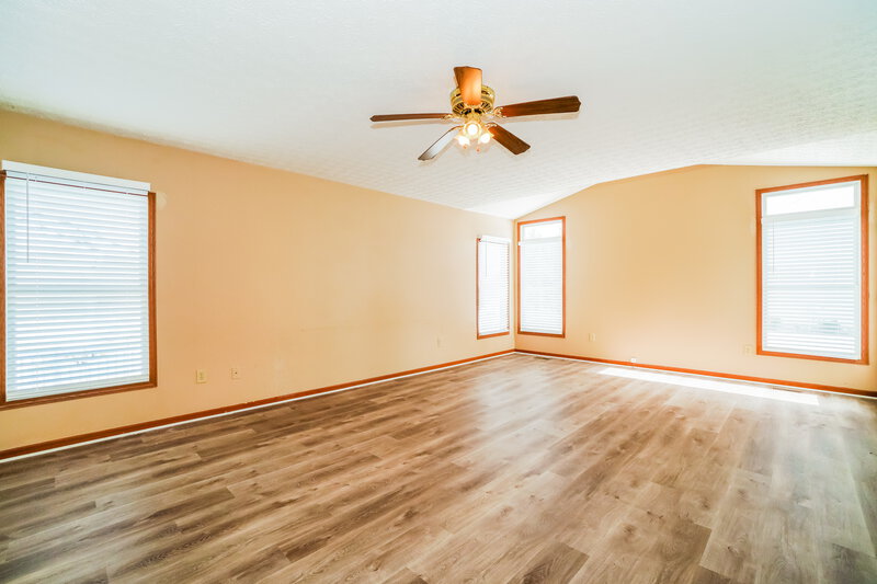 2,070/Mo, 9400 Magnolia Way Orient, OH 43146 Family Room View