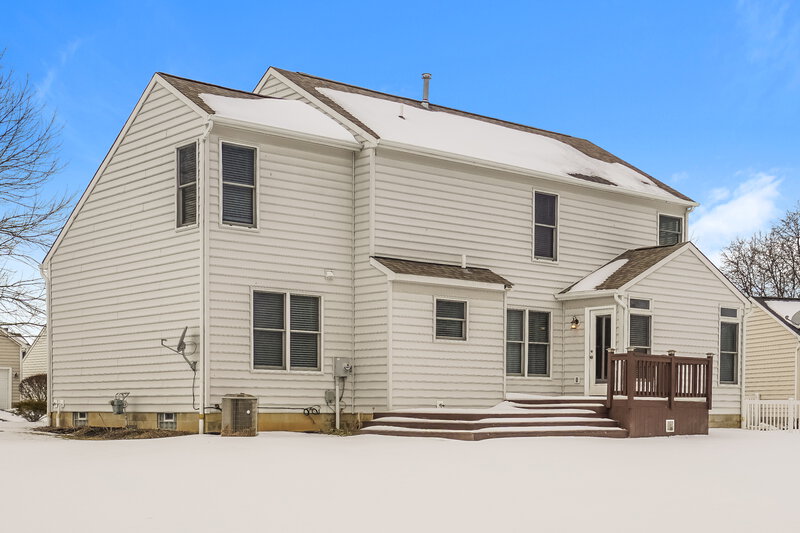 2,070/Mo, 9400 Magnolia Way Orient, OH 43146 Rear View
