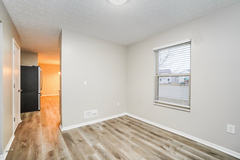 2,240/Mo, 1809 Ashburn Dr Delaware, OH 43015 Dining Room View