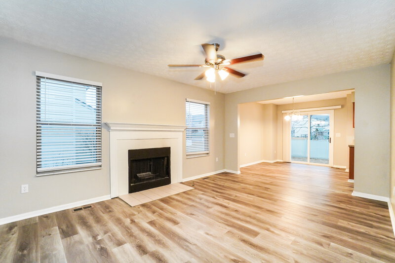 2,240/Mo, 1809 Ashburn Dr Delaware, OH 43015 Family Room View 2