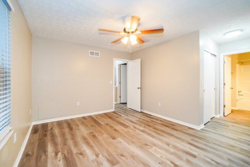 2,240/Mo, 1809 Ashburn Dr Delaware, OH 43015 Main Bedroom View