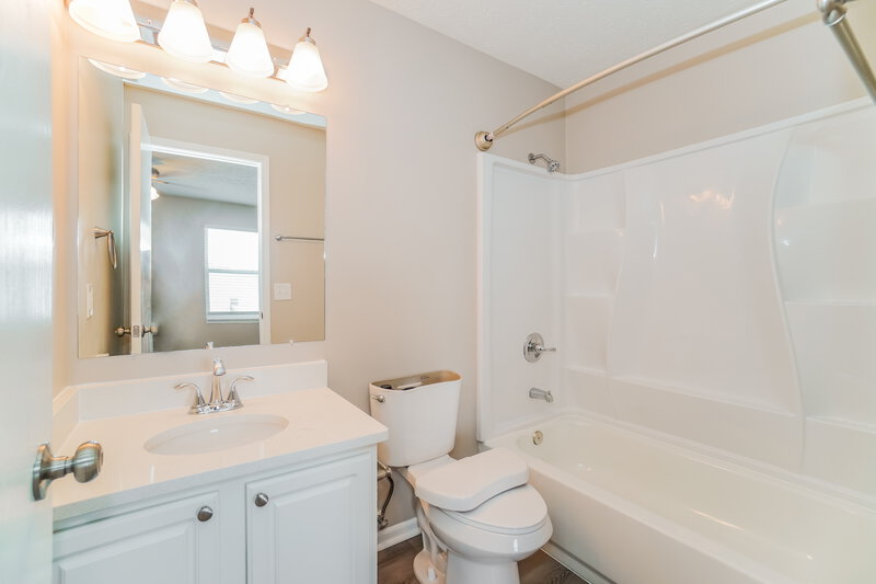 2,205/Mo, 4196 Salem Dr Columbus, OH 43228 Misc View 12