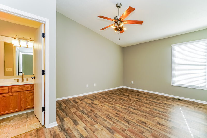 2,160/Mo, 2627 Winningwillow Dr Columbus, OH 43207 Main Bedroom View