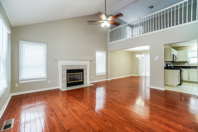 2,155/Mo, 1329 Bluffton Ct Columbus, OH 43228 Living Room View