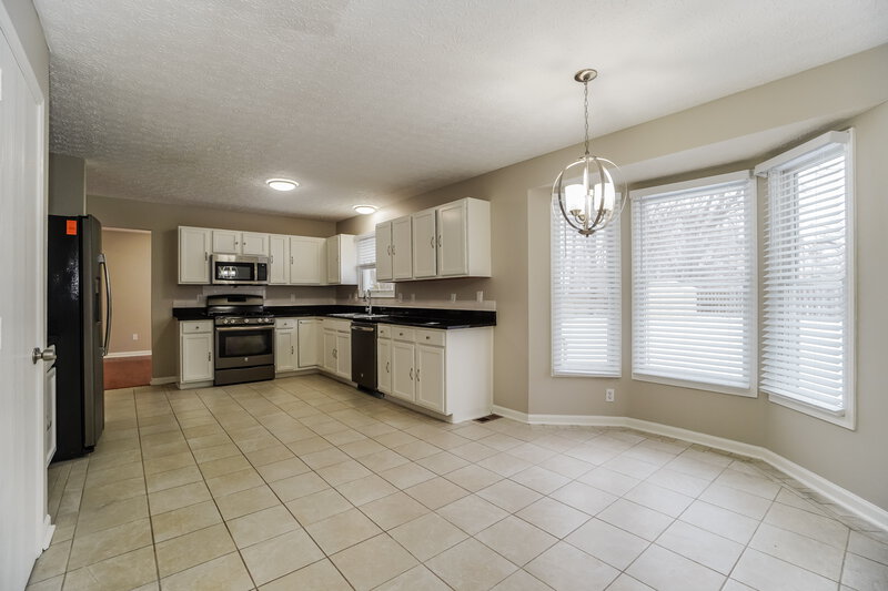 2,155/Mo, 1329 Bluffton Ct Columbus, OH 43228 Breakfast Nook View