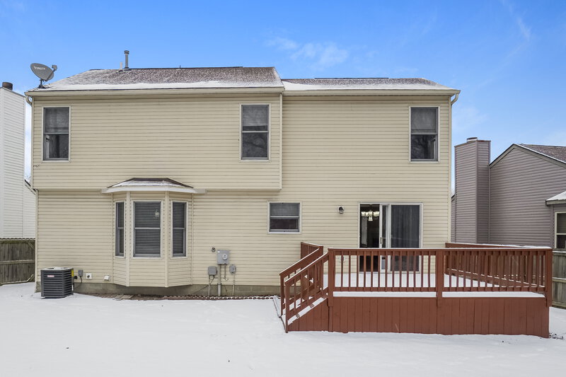 2,155/Mo, 1329 Bluffton Ct Columbus, OH 43228 Rear View
