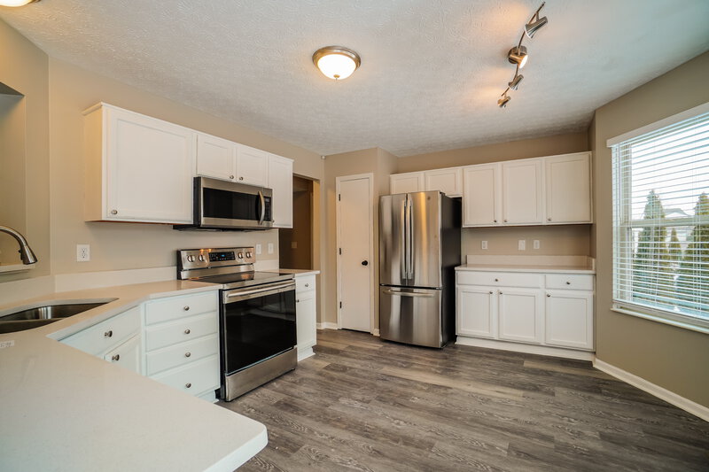 2,395/Mo, 1132 Chaser St Blacklick, OH 43004 Kitchen View