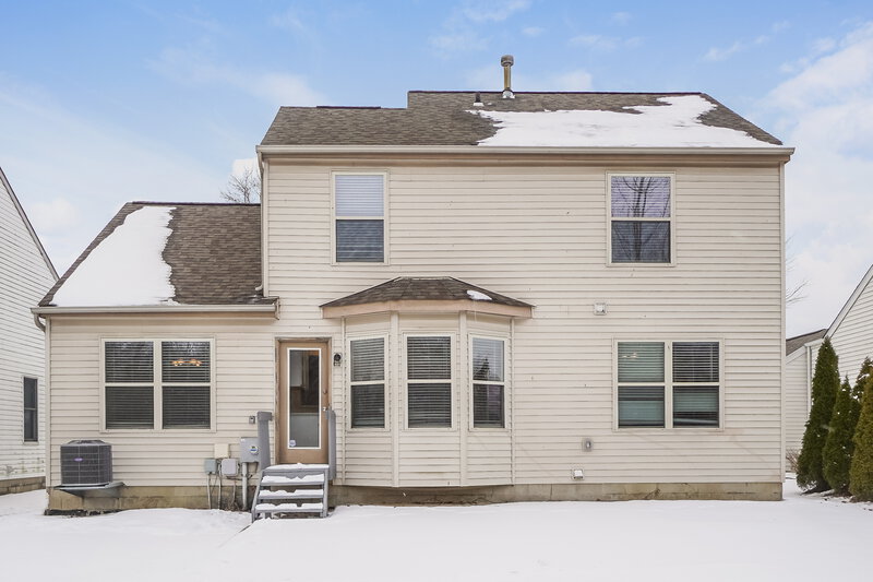 2,395/Mo, 1132 Chaser St Blacklick, OH 43004 Rear View