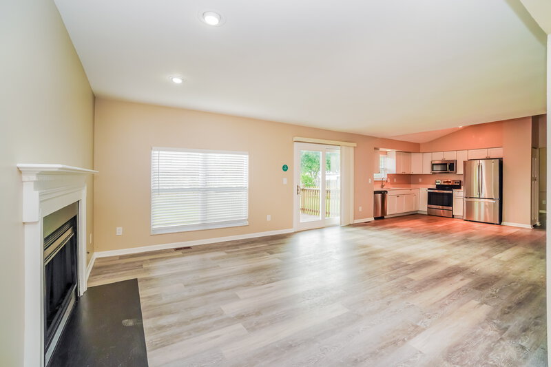 2,295/Mo, 1154 Crestview St Reynoldsburg, OH 43068 Living Room View