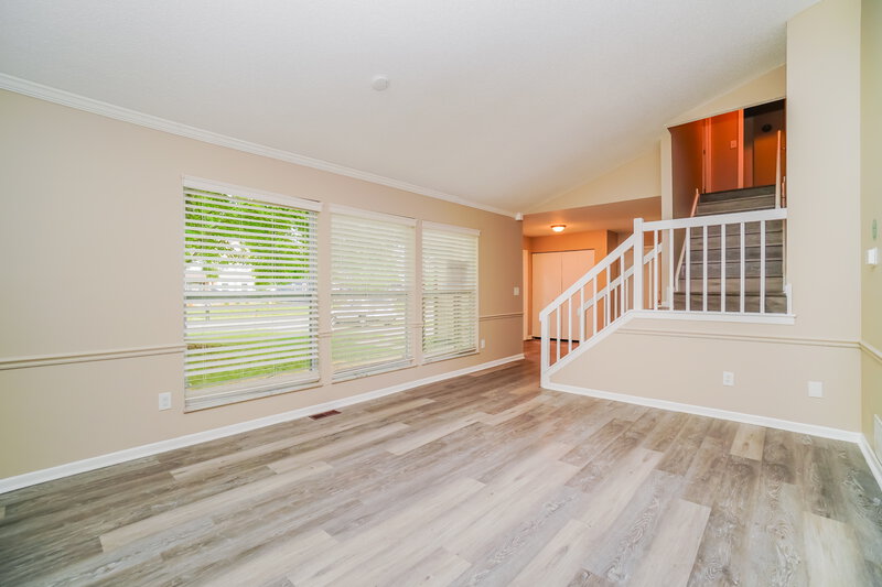 2,295/Mo, 1154 Crestview St Reynoldsburg, OH 43068 Family Room View