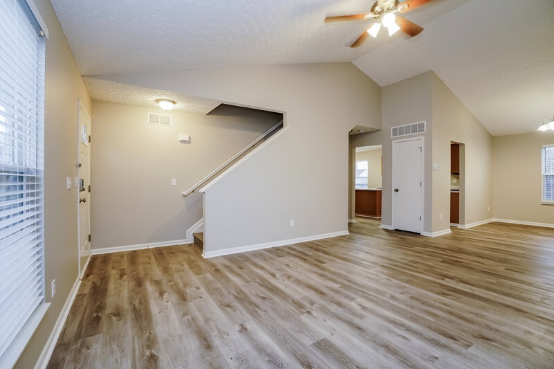 1,900/Mo, 3329 Omega Dr Columbus, OH 43231 Dining Room View