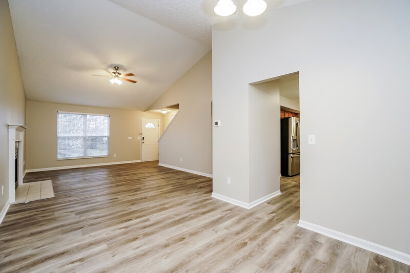 1,900/Mo, 3329 Omega Dr Columbus, OH 43231 Dining Room View 2