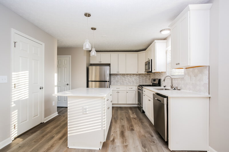 2,315/Mo, 3435 Patcon Way Hilliard, OH 43026 Kitchen View