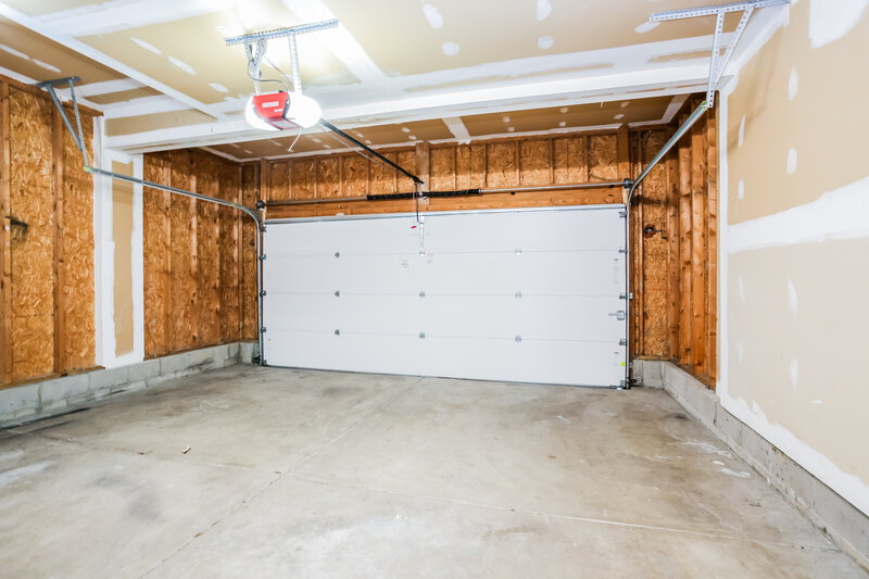 2,315/Mo, 3435 Patcon Way Hilliard, OH 43026 Garage View