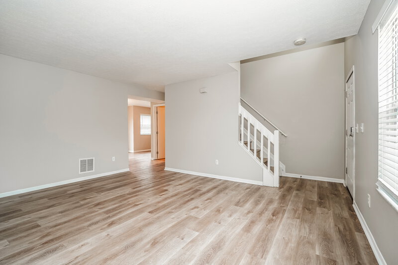 2,240/Mo, 966 Cypress Ridge Pl Columbus, OH 43228 Living Room View