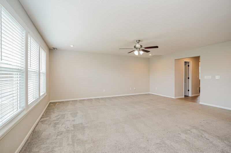 2,685/Mo, 4996 Crestbrook Drive Lockbourne, OH 43137 Living Room View 3