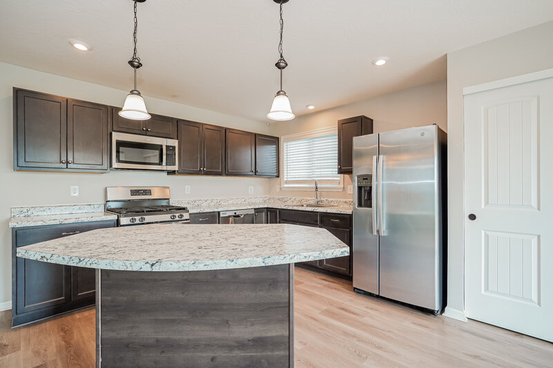 2,685/Mo, 4996 Crestbrook Drive Lockbourne, OH 43137 Kitchen View