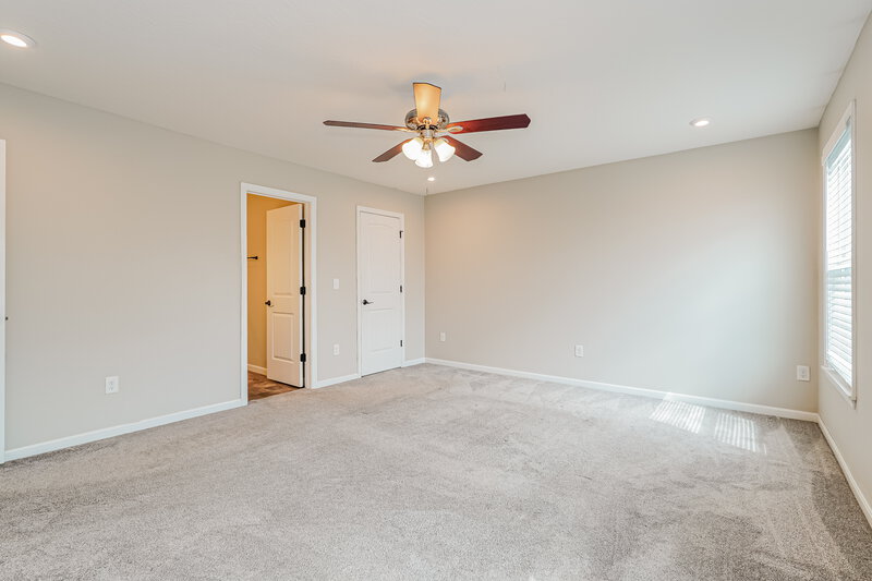 2,685/Mo, 4996 Crestbrook Drive Lockbourne, OH 43137 Main Bedroom View 2