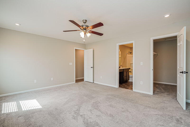 2,685/Mo, 4996 Crestbrook Drive Lockbourne, OH 43137 Main Bedroom View 3