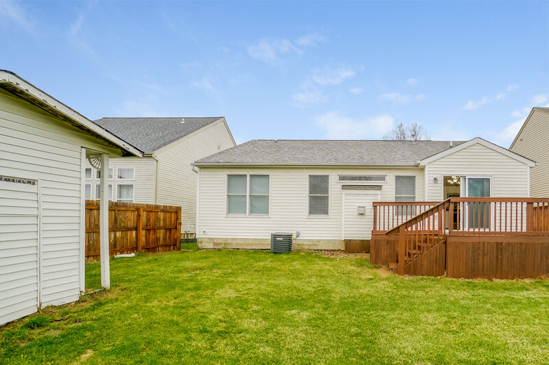 2,375/Mo, 3421 Brook Spring Dr Grove City, OH 43123 Rear View 2