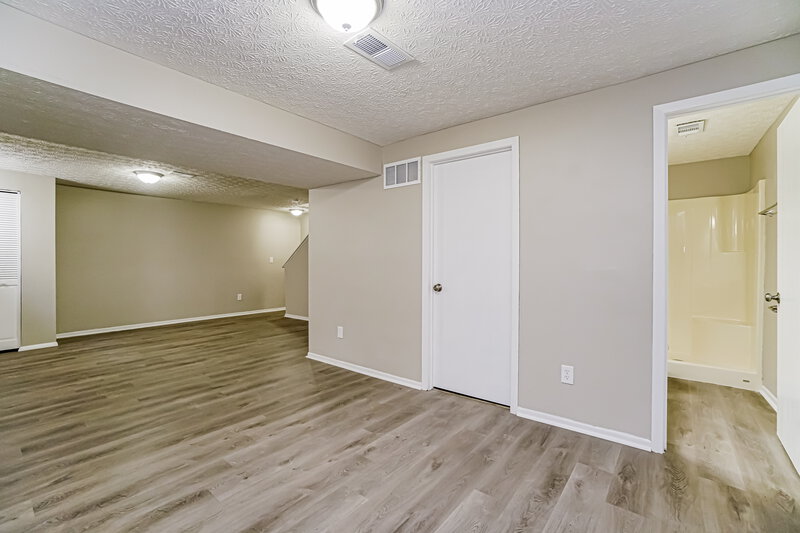 2,435/Mo, 6047 Rover Ln Columbus, OH 43232 Basement View