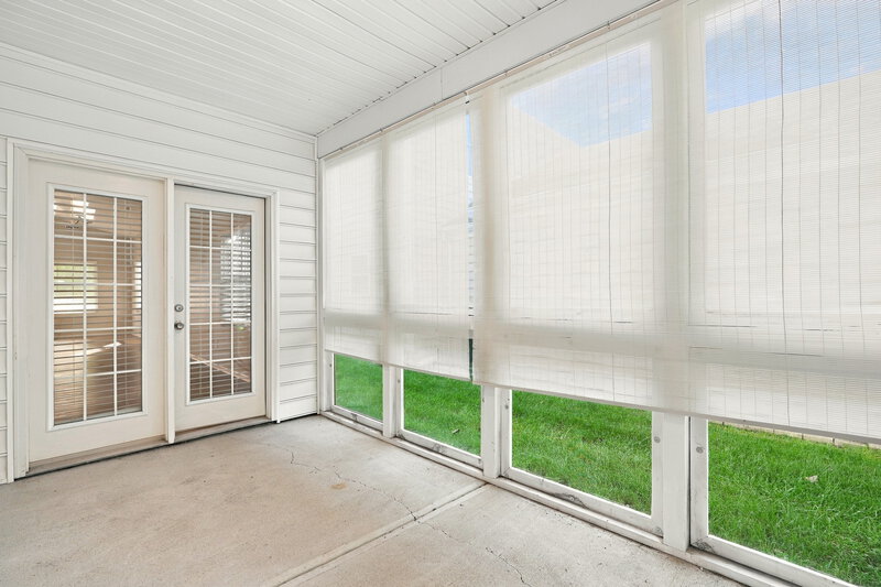 2,450/Mo, 4043 Summerstone Dr Columbus, OH 43230 Sun Room View