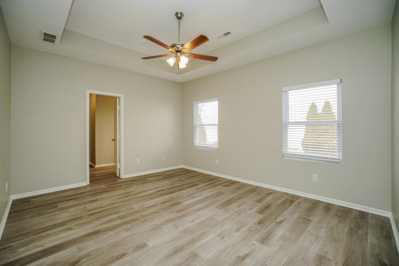 3,800/Mo, 4043 Summerstone Dr Columbus, OH 43230 Main Bedroom View