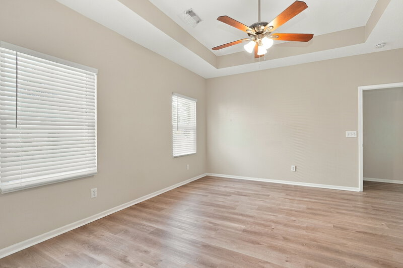 2,450/Mo, 4043 Summerstone Dr Columbus, OH 43230 Primary Bedroom View 3