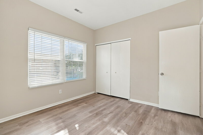 2,450/Mo, 4043 Summerstone Dr Columbus, OH 43230 Bedroom View