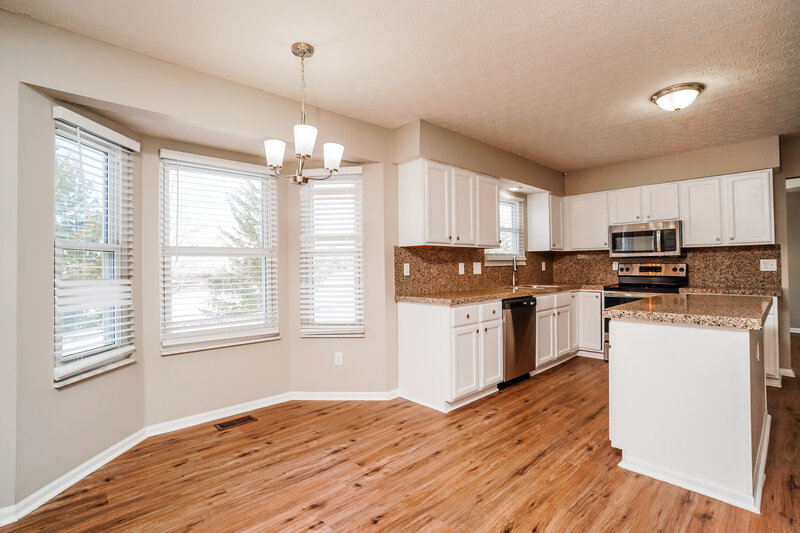 3,010/Mo, 5065 McIntosh St Groveport, OH 43125 Breakfast Nook View